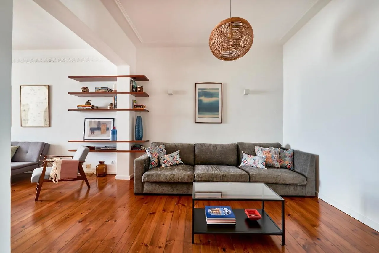 Elegant Apartment In Graca! Lisboa